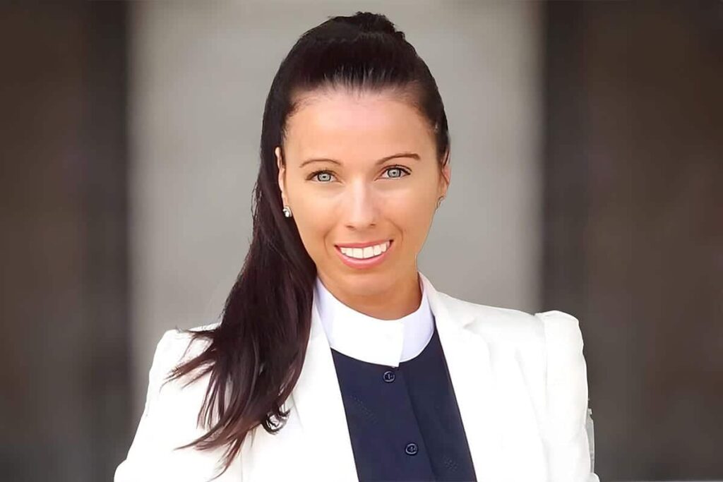 Revolutionizing Animal Health Branding: Module Animal Health Utilizes Advanced AI for Next-Generation Pipeline Branding in Biotech 1 Elizabeth Rhodes, Module Animal Health, SP Rhodes equestrian