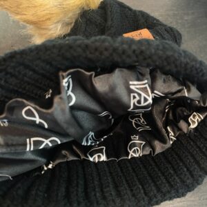 team equestrian gear, horse show award pom pom hat, woven winter hat with horse logo, horse logo hat, high-quality winter hat for equestrians